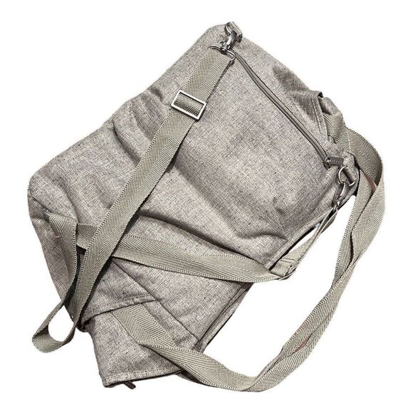 Lassig Baby Changing Bag Diaper Twin Boucle 33 (L) x 13 (W) x 37 (H) Insulated - Picture 10 of 14